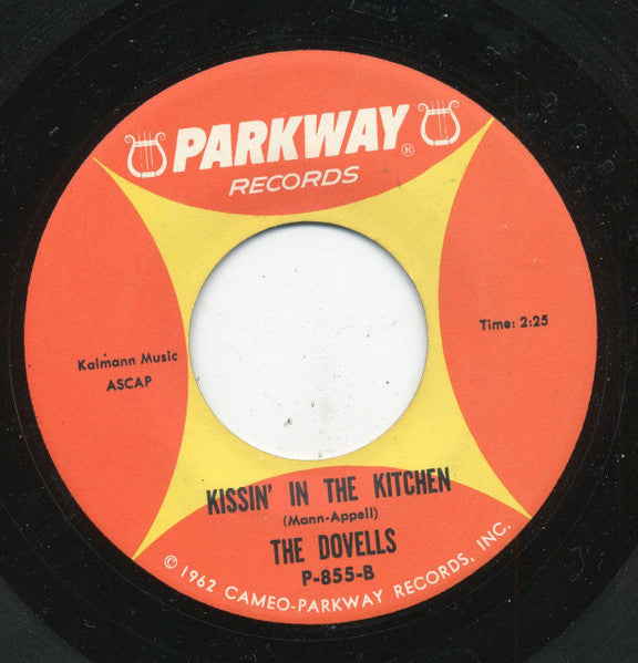 The Dovells : The Jitterbug / Kissin' In The Kitchen (7")