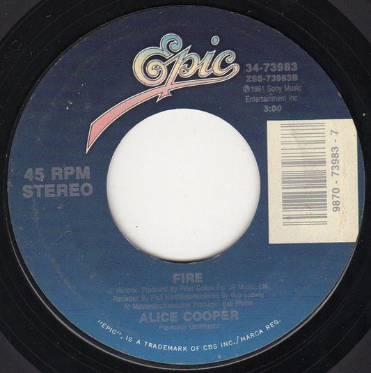 Alice Cooper (2) : Love's A Loaded Gun (7", Single, Styrene)