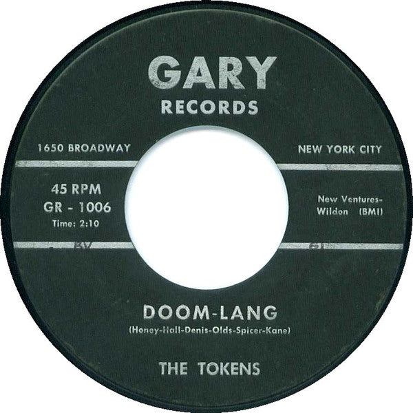 The Tokens (3) : Come Dance With Me / Doom Lang (7", Styrene)