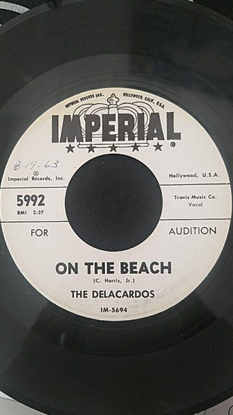 The Delacardos : On The Beach / Everybody's Rockin' (7", Promo)
