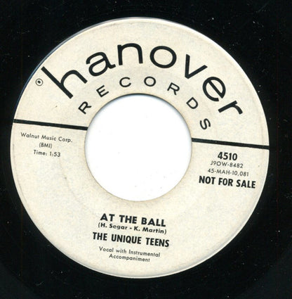 The Unique Teens : At The Ball / Jeannie (7", Promo)