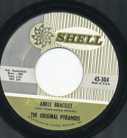 The Pyramids (8) : Ankle Bracelet / Hot Dog Dooly Wah (7", Styrene, Mon)