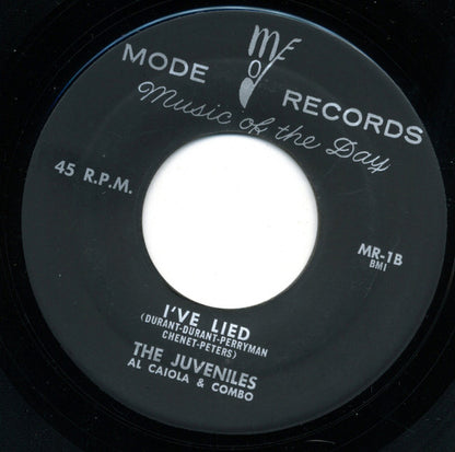 The Juveniles (6) : Beat In My Heart / I've Lied (7", RP)