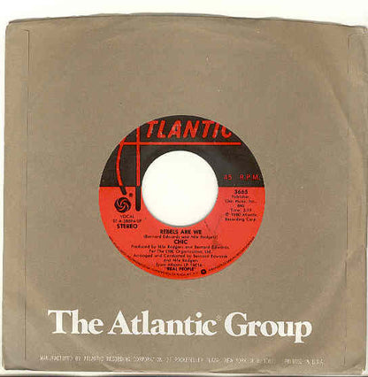 Chic : Rebels Are We / Open Up (7", Single, SP)