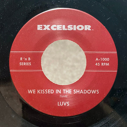 The Luvs, Kid Tanner & His Orchestra : We Kissed In The Shadows / Wino (7", Unofficial)