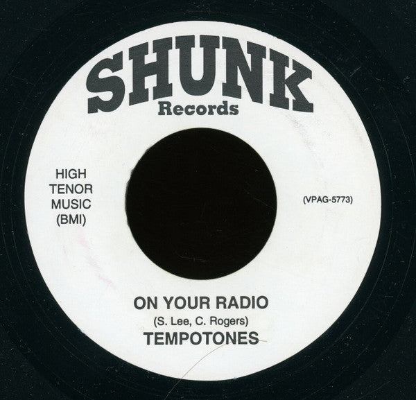 The Tempo Tones / The Magnificent Men : On Your Radio / Peace Of Mind (7", Unofficial)