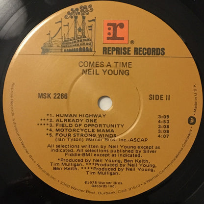 Neil Young : Comes A Time (LP, Album)