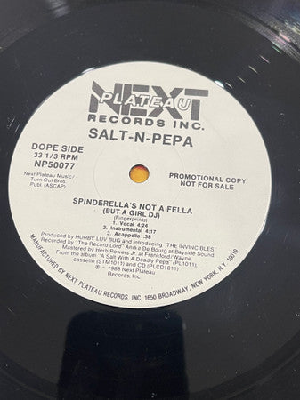 Salt 'N' Pepa : Shake Your Thang / Spinderella's Not A Fella (But A Girl DJ) (12", Promo)