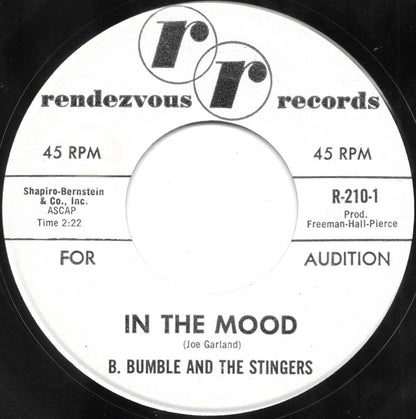 B. Bumble & The Stingers : In The Mood / Chicken Chow Mein (7", Promo)