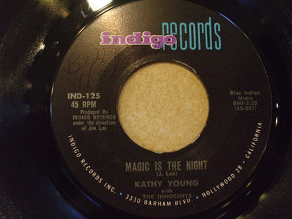 Kathy Young With The Innocents (2) : Magic Is The Night (7", Single, Styrene, Mon)