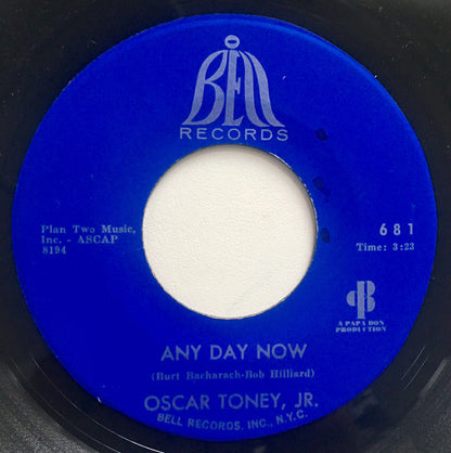 Oscar Toney Jr. : Turn On Your Love Light (7", Single)