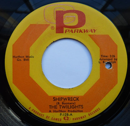 The Twilights (7) : Shipwreck / For The First Time (7")
