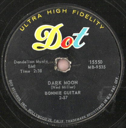 Bonnie Guitar : Dark Moon / Big Mike (Shellac, 10")