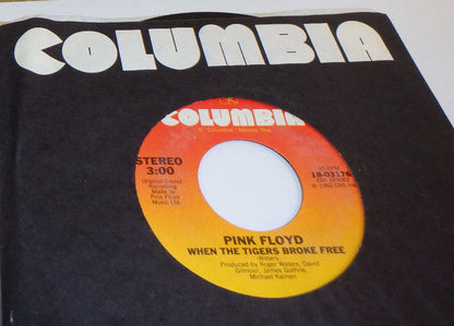 Pink Floyd : When The Tigers Broke Free / Bring The Boys Back Home (7", Single, Styrene)