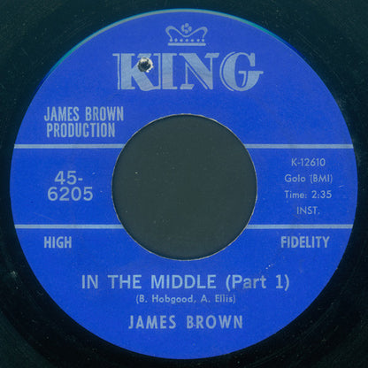 James Brown : In The Middle (Part 1) / Let's Unite The Whole World At Christmas (7", Single)