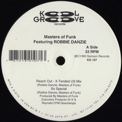 Masters Of Funk Featuring Robbie Danzie : Reach Out (12")