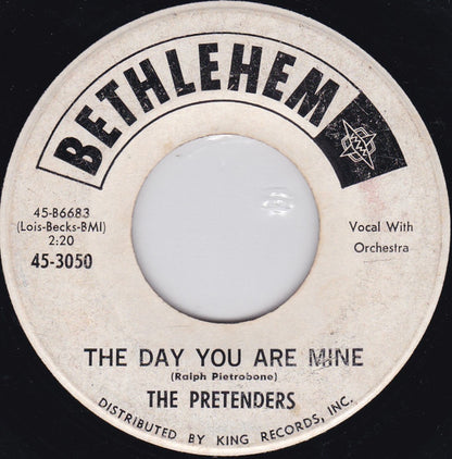 The Pretenders (6) : The Day You Are Mine / Ding Dong Bells (7", Promo)
