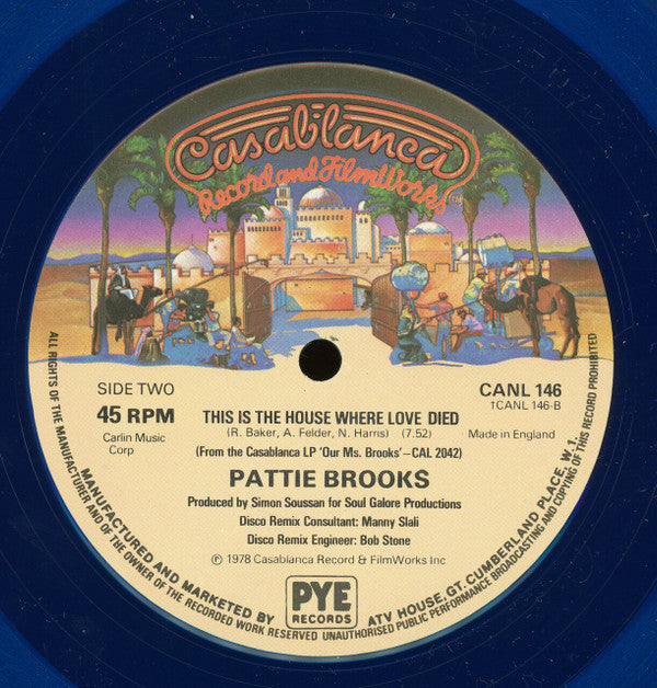 Pattie Brooks : Heartbreak In Disguise (12", Blu)